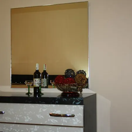 Delux *